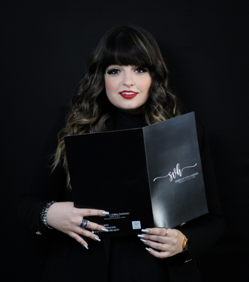 imagem da shara haddad, ceo e fundadora da svh advocacia